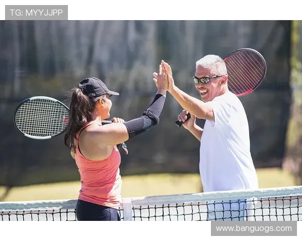 广州网球队包夹战术解析与深度剖析网球竞技的策略与技巧 广州网球队包夹战术解析与深度剖析网球竞技的策略与技巧